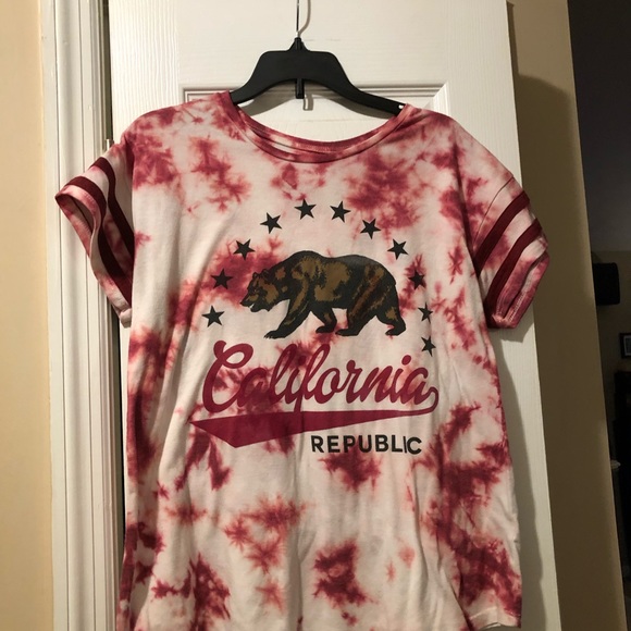 Cute tie dye flare tee! - Picture 2 of 4